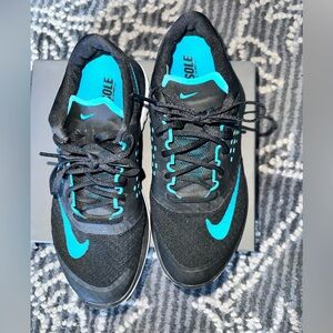 Women’s size 7 Nike fit sole running shoes